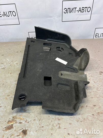 Накладка над колени водителя Bmw 5 G30 2.0 2021