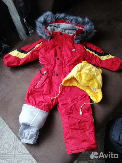 Зимний комбинезон для девочки