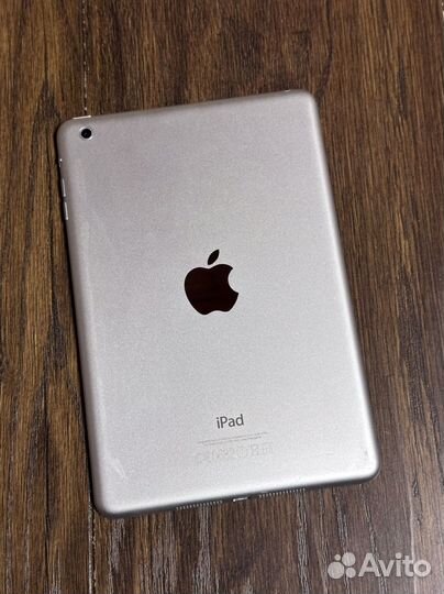 iPad mini 16gb wifi silver