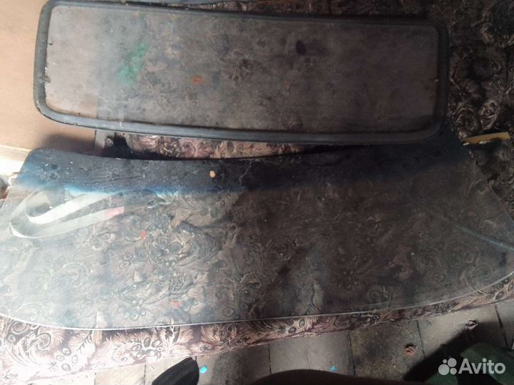 Лобовое стекло на Волгу 31105