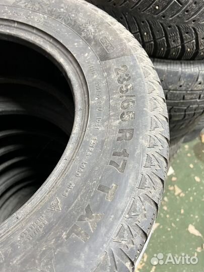 Continental ContiVikingContact 6 235/65 R17