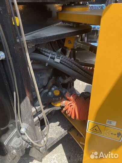 Фронтальный погрузчик Lonking CDM843, 2023