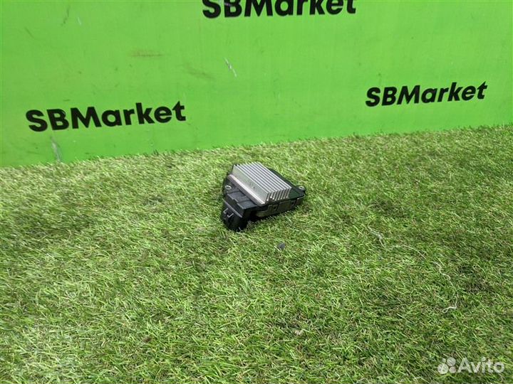 Блок управления вентилятором Toyota Harrier GSU35