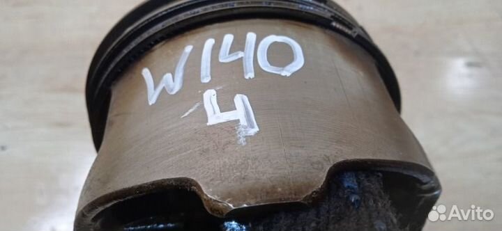 Поршень Mercedes-Benz S-Class W140 5.0 1995