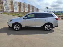 Mitsubishi Outlander 2.0 CVT, 2020, 43 000 км, с пробегом, цена 2 799 000 руб.