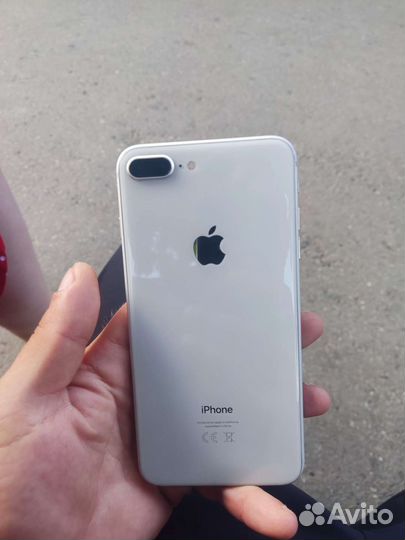 iPhone 8 плюс