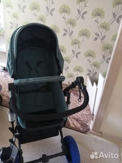 Прогулочная коляска 2 в 1