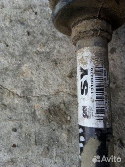 Полуось (привод) передний левый Opel Astra H