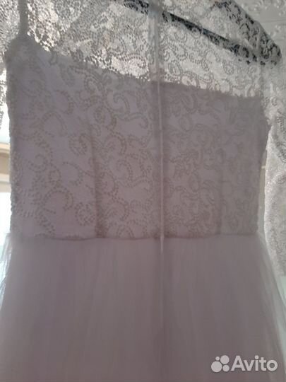 Свадебное платье 46 48 бу