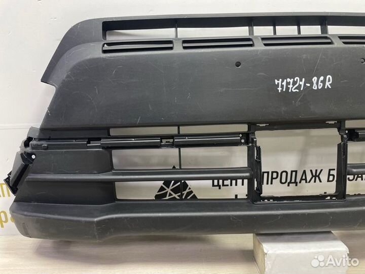 Решетка бампера передняя Suzuki Vitara 2 LY