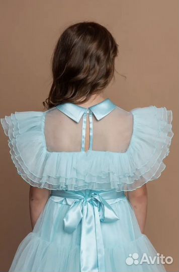 Нарядное платье для девочки и подростка