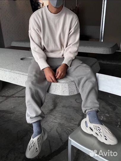 Тапочки adidas yeezy