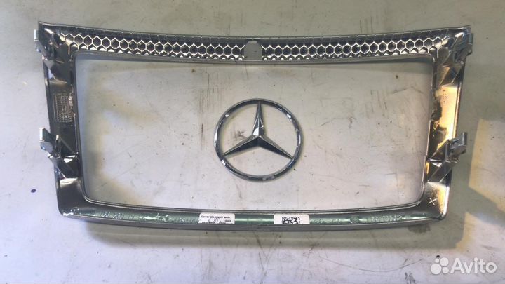 Рамка центральная торпеды Мерседес w166