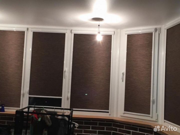 Рулонные шторы с Алисой