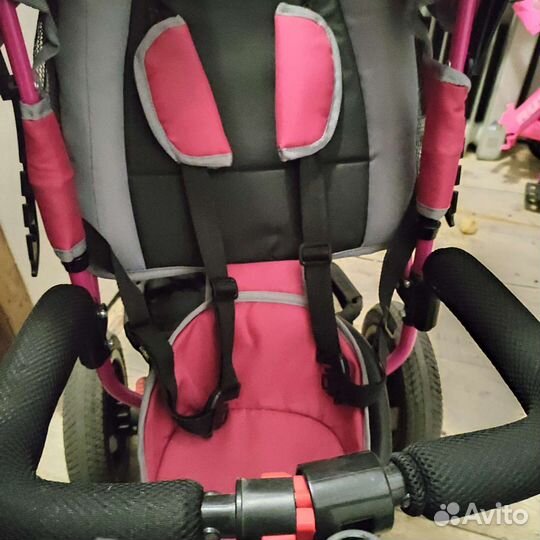 Трехколесный велосипед для девочки Moby kids