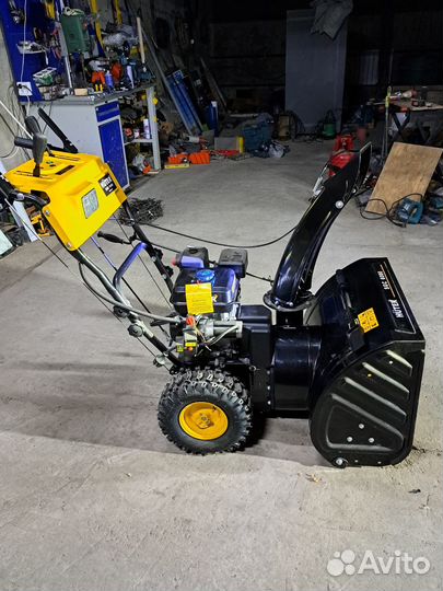 Снегоуборочная машина