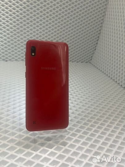 Samsung Galaxy A10, 2/32 ГБ