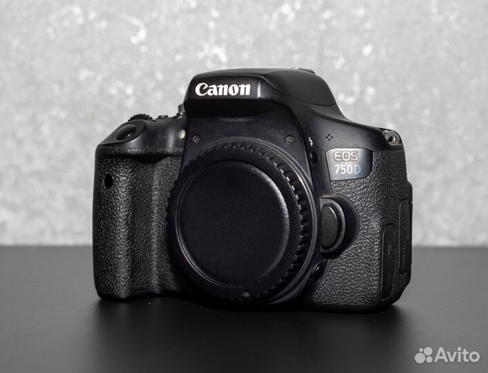 Canon eos 750d body