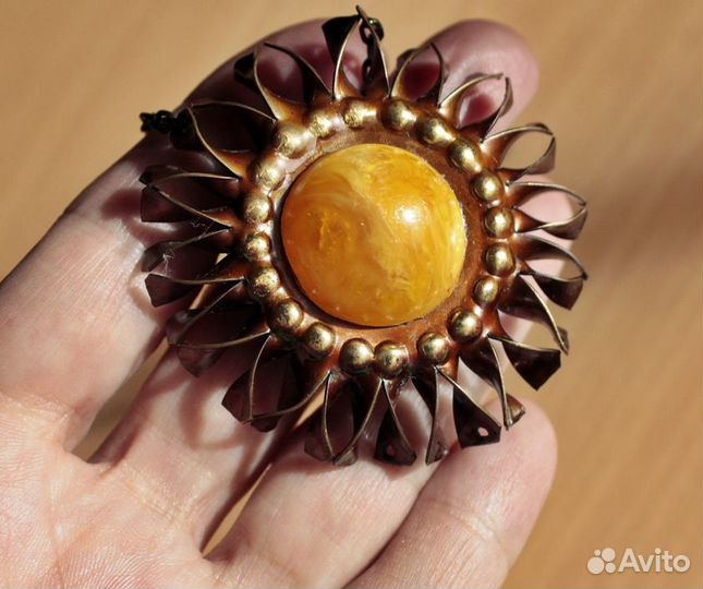 Кулон с природным янтарем (СССР)