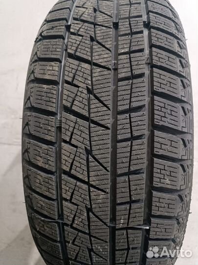 Foman Frozenero W766 215/50 R17 95T