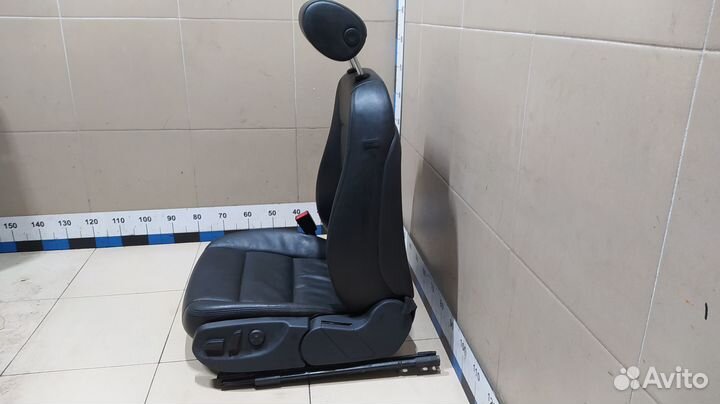 Сиденье переднее левое A6 C6,4F 2005-2011