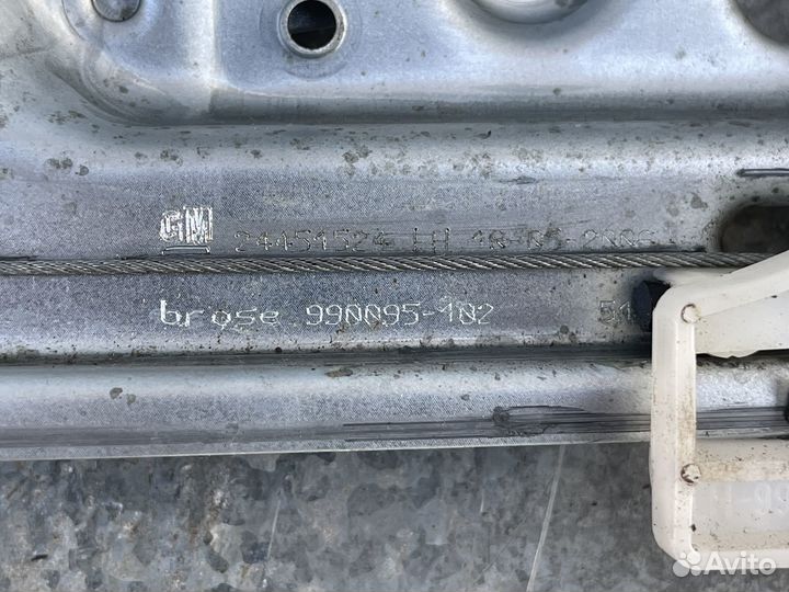 Стеклоподъемник задний для Opel Vectra C