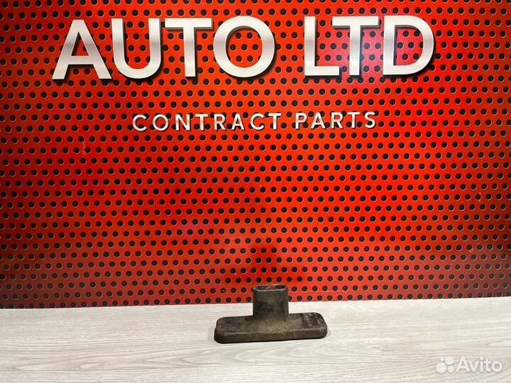 Кронштейн редуктора задний Lexus Nx 300H Z10 2021