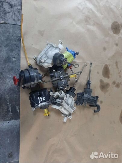 Актуаторы.центральный замок mercedes124/201/190