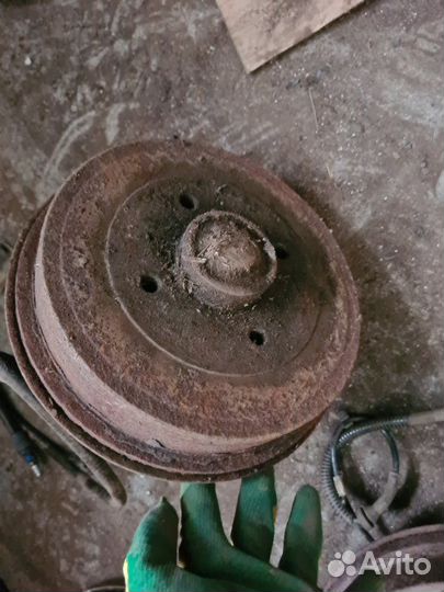 Ступица задняя левая Renault Sandero 2011