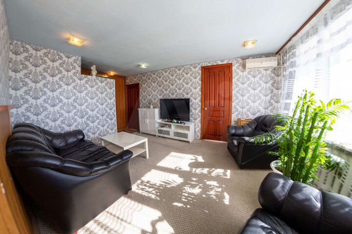 2-к. квартира, 42 м², 9/9 эт.