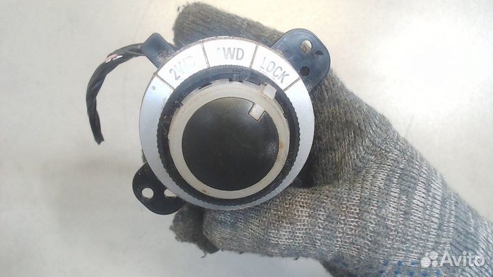 Кнопка полного привода Mitsubishi Outlander XL, 20