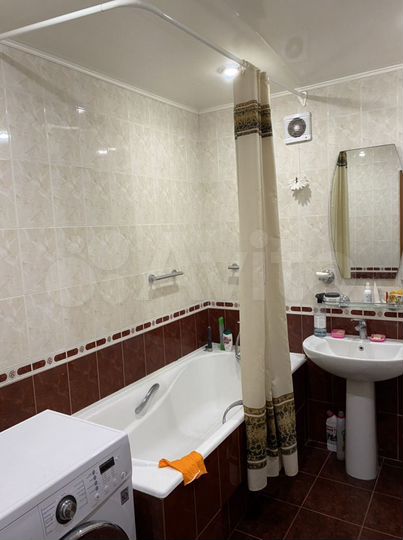 3-к. квартира, 80,2 м², 2/5 эт.