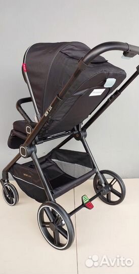 Коляска прогулочная
