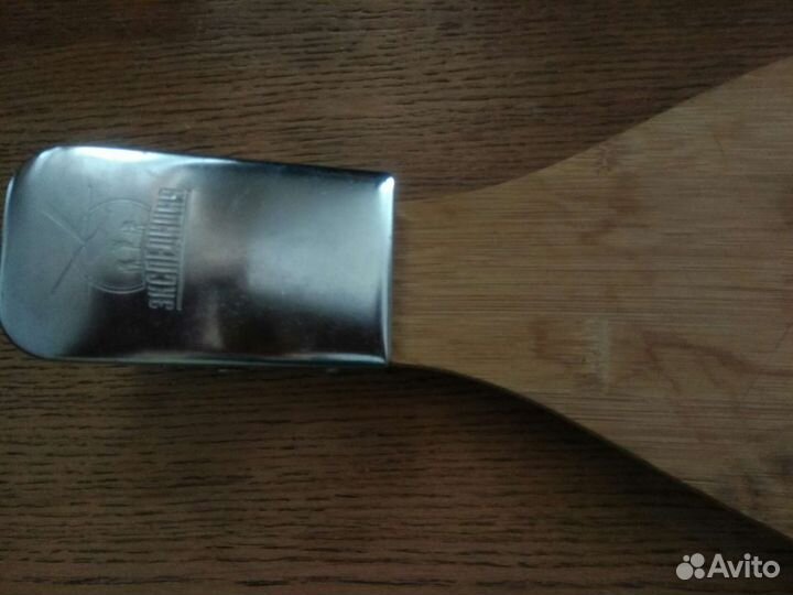 Доска для чистки рыбы б/у, с зажимом