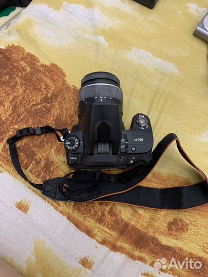 Зеркалка Sony alpha 390