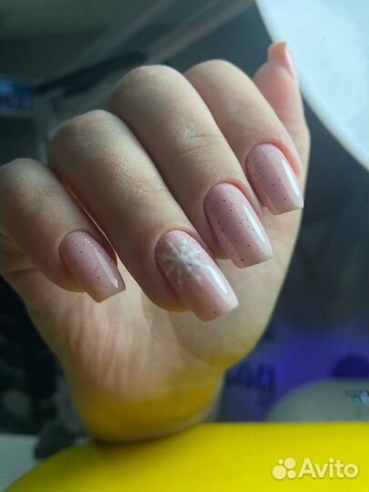 Маникюр, педикюр