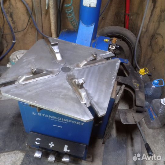 Шиномонтажный станок