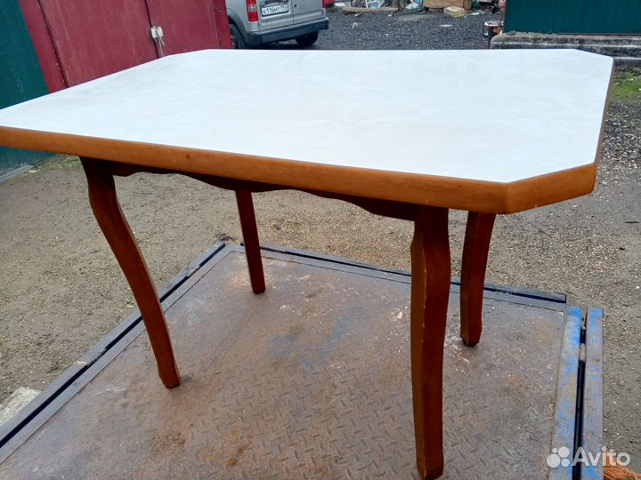 Кухонный стол бу