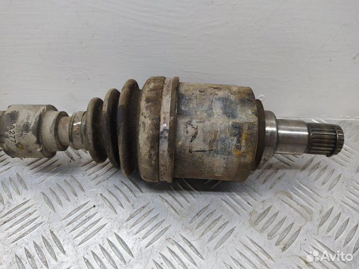 Б/У Полуось передняя левая (приводной вал, ШРУС)