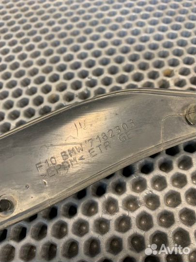 Уплотнитель задний левый Bmw 520I F10 N20 2015