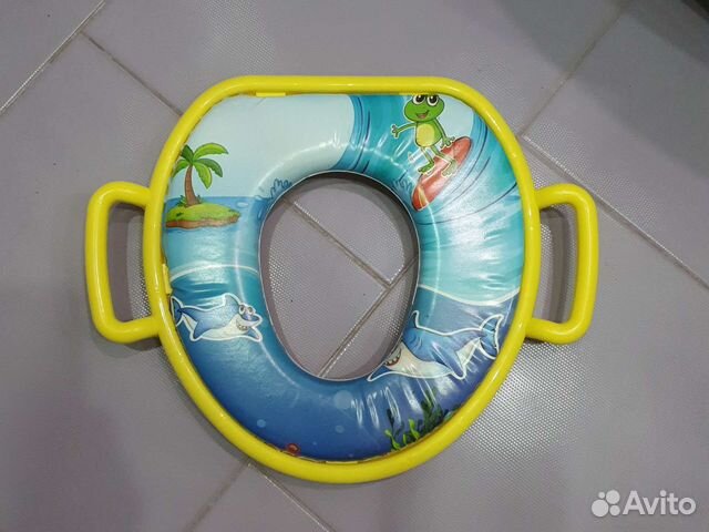 Детское сиденье на унитаз