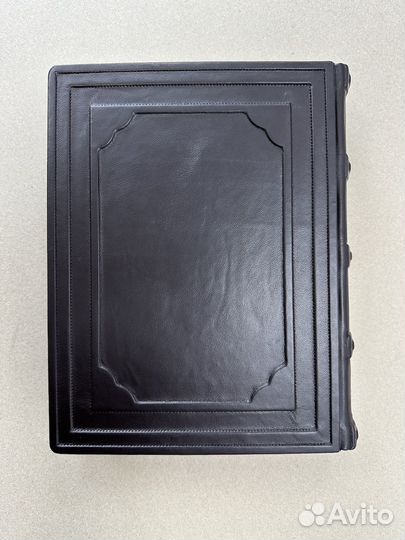 Хоккей. Энциклопедия (подарочная кожаная книга)