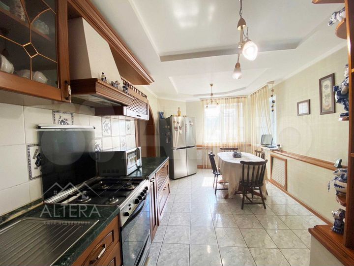 Коттедж 136 м² на участке 5,8 сот.