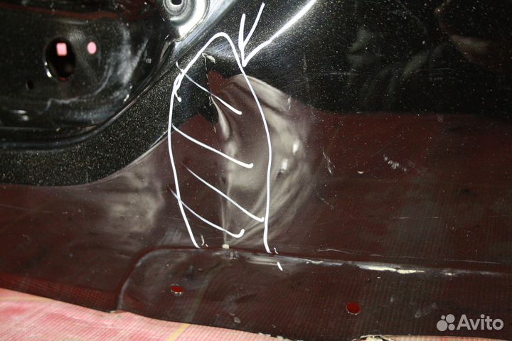 Крышка багажника Lexus LX570