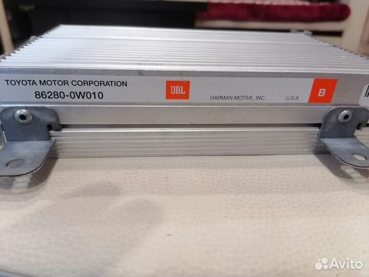Усилитель штатный, Toyota, bose