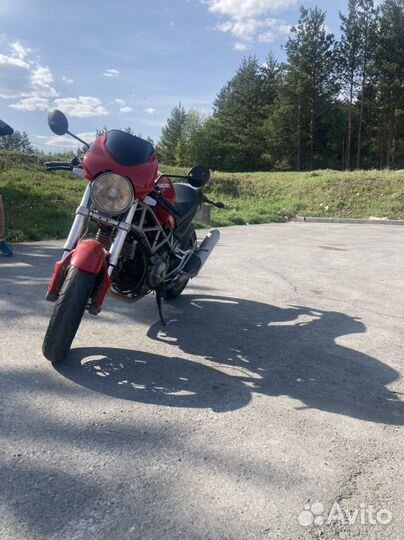 Ducati m800