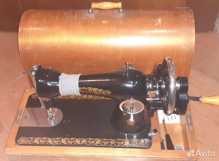 Швейная машинка пмз им. Калинина СССР.1958