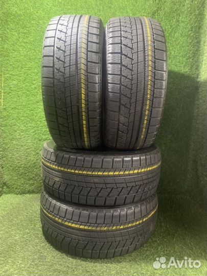 Bridgestone Blizzak VRX 235/50 R17 96Q