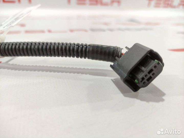 Разъем (фишка) проводки Tesla Model S 2014