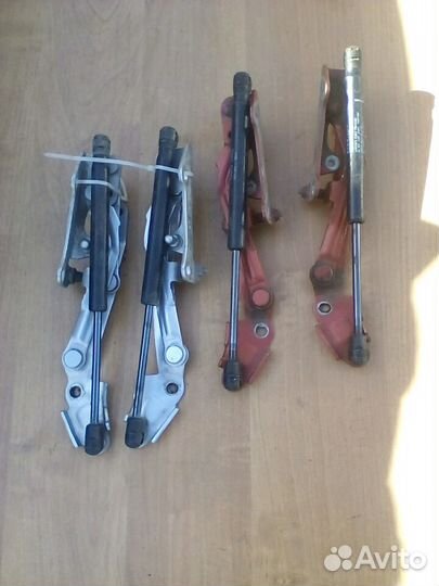 Петли крышки багажника Mitsubishi Lancer 10